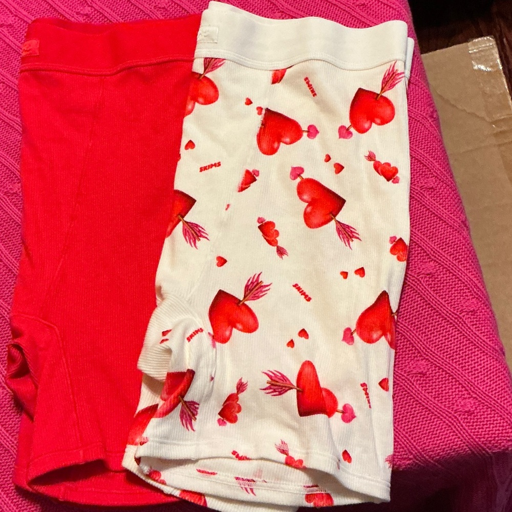 SKIMS Red and Heart Print ribbed boxers